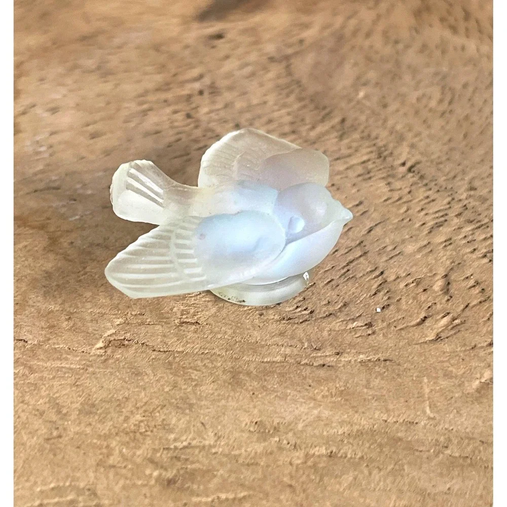 Sabino Paris France Opalescent Glass Resting Bird Dove Figurine Signed  1.5